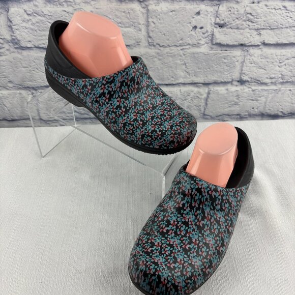 Crocs Women's 9 Neria Pro Triple Comfort Floral Slide-on Rubber Clogs - Picture 3 of 14